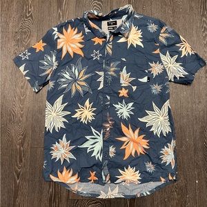 Quicksilver Men’s Button up shirt